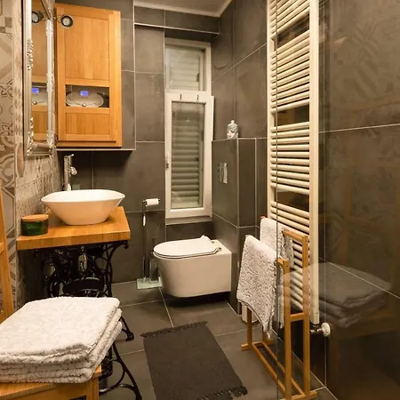 Apartment Altana With Free Parking Pula