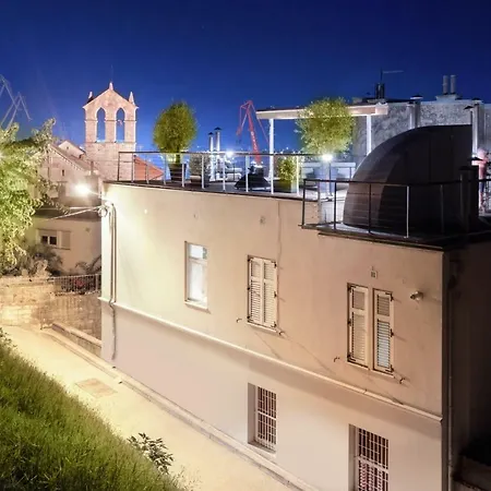Altana With Free Parking Pula